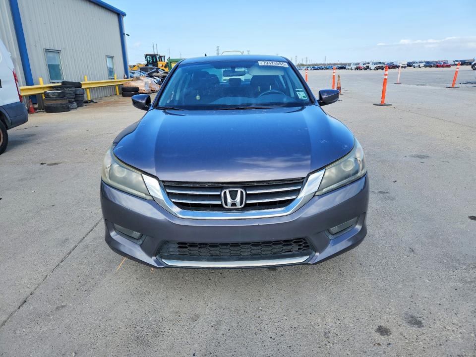 79425685 :رقم المزاد ، 1HGCR2F54FA270919 vin ، 2015 Honda Accord مزاد بيع