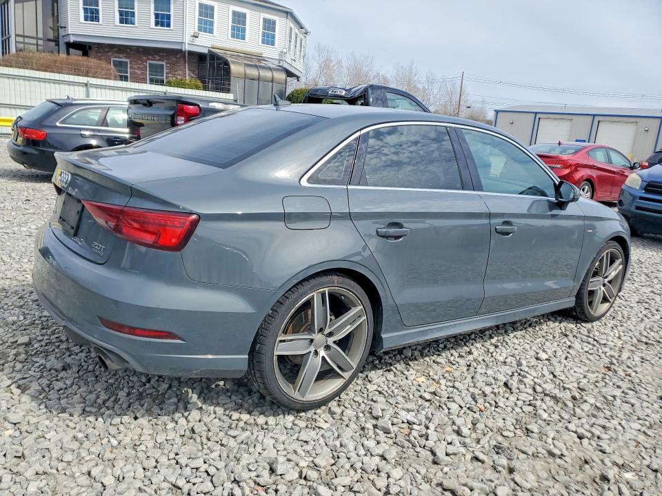 Продажа на аукционе авто 2017 Audi A3, vin: WAUJ8GFF3H1012714, номер лота: 48160606