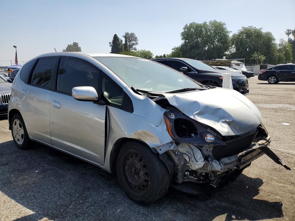 46975196 :رقم المزاد ، JHMGE8H32CC028705 vin ، 2012 Honda Fit مزاد بيع