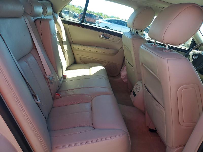 46748446 :رقم المزاد ، 1G6KD5EY5AU104344 vin ، 2010 Cadillac Dts مزاد بيع