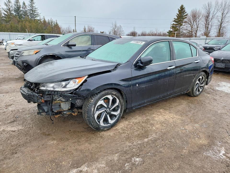 77736575 :رقم المزاد ، 1HGCR2F85HA801333 vin ، 2017 Honda Accord مزاد بيع