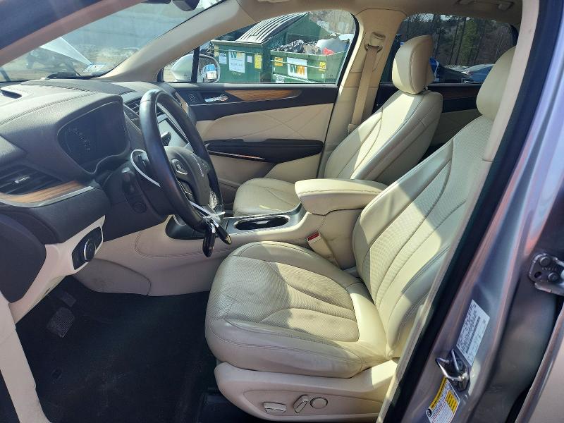 41763676 :رقم المزاد ، 5LMTJ2AH9FUJ14972 vin ، 2015 Lincoln Townhouse Mkc مزاد بيع
