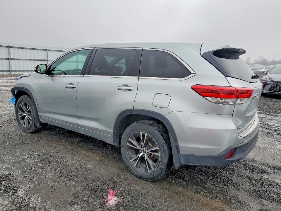 Продаж на аукціоні авто 2018 Toyota Highlander, vin: 5TDZZRFH1JS276751, номер лоту: 41895546