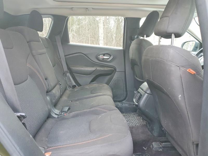 41696476 :رقم المزاد ، 1C4PJMCB4GW365370 vin ، 2016 Jeep Cherokee مزاد بيع