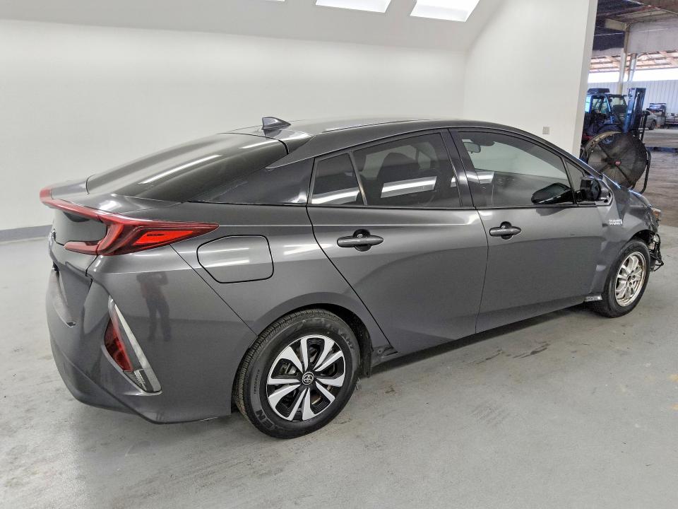 Продаж на аукціоні авто 2019 Toyota Prius Prime, vin: JTDKARFP8K3110004, номер лоту: 46241046