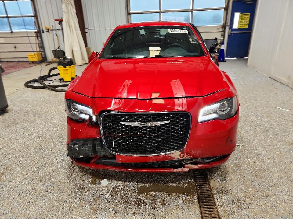 60601175 :رقم المزاد ، 2C3CCAGG5HH584579 vin ، 2017 Chrysler 300 مزاد بيع