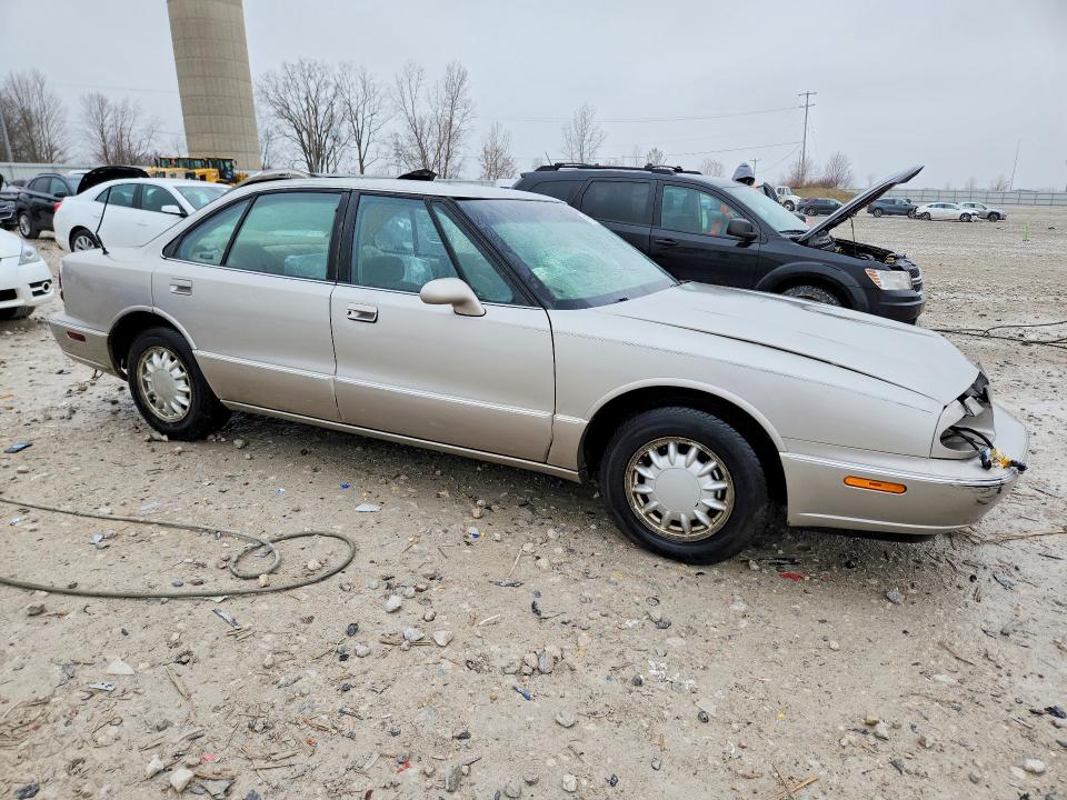 41959796 :رقم المزاد ، 1G3HN52K8T4832571 vin ، 1996 Oldsmobile 88 مزاد بيع