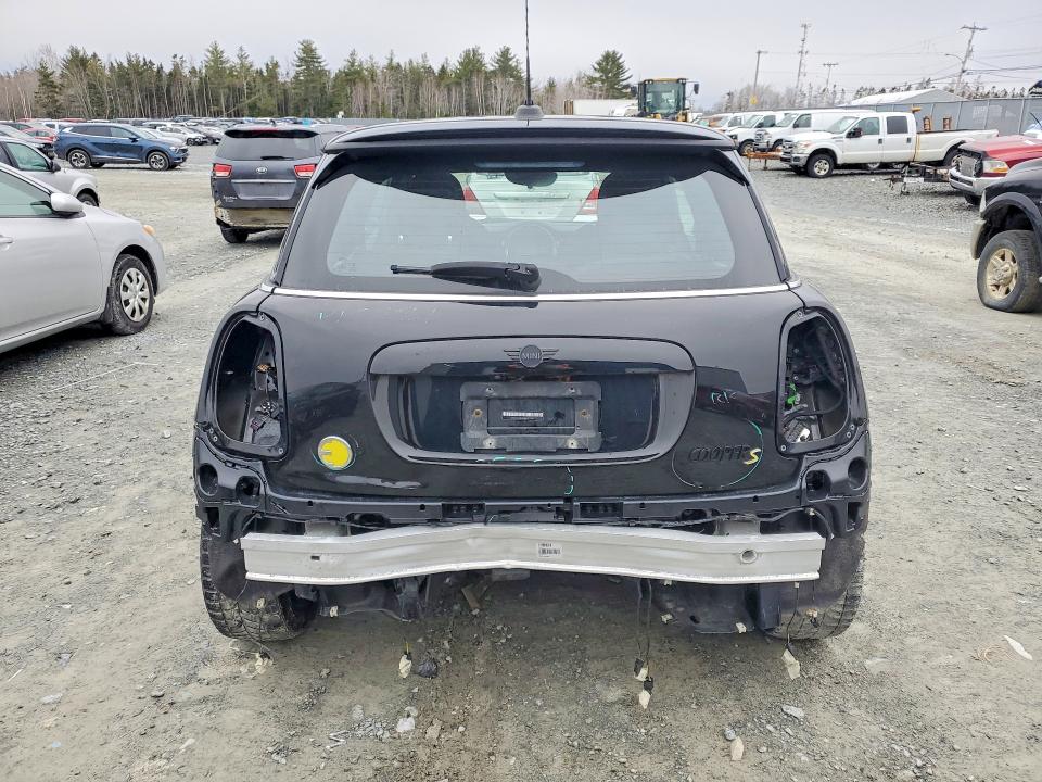 45738606 :رقم المزاد ، WMW13DJ05N2P72987 vin ، 2022 Mini Cooper مزاد بيع