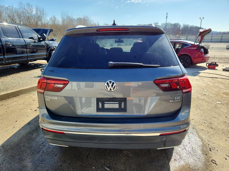 Продаж на аукціоні авто 2018 Volkswagen Tiguan, vin: 3VV2B7AXXJM014771, номер лоту: 46912546