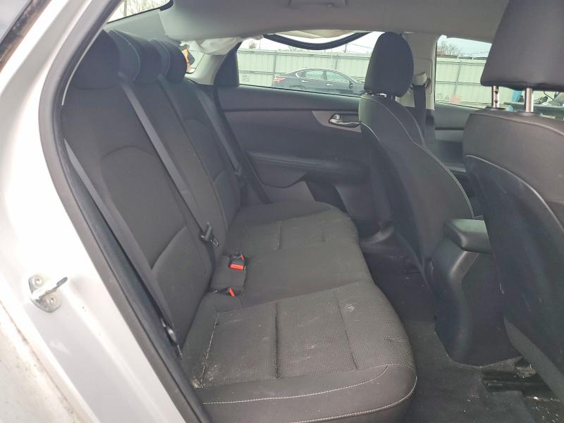 2020 Kia Forte მანქანა იყიდება აუქციონზე, vin: 3KPF24AD1LE163250, აუქციონის ნომერი: 46052416