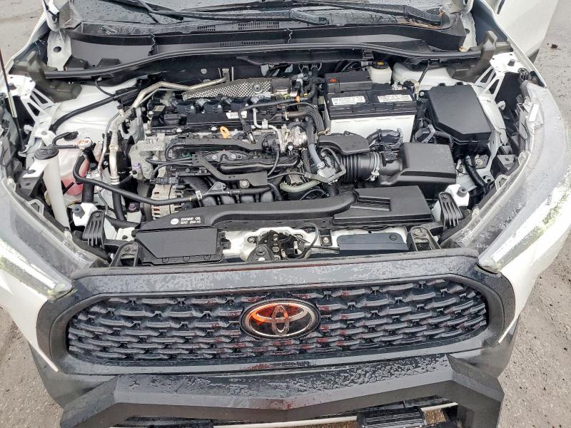 Продажа на аукционе авто 2022 Toyota Corolla Cross, vin: 7MUAAABG4NV023504, номер лота: 45972146