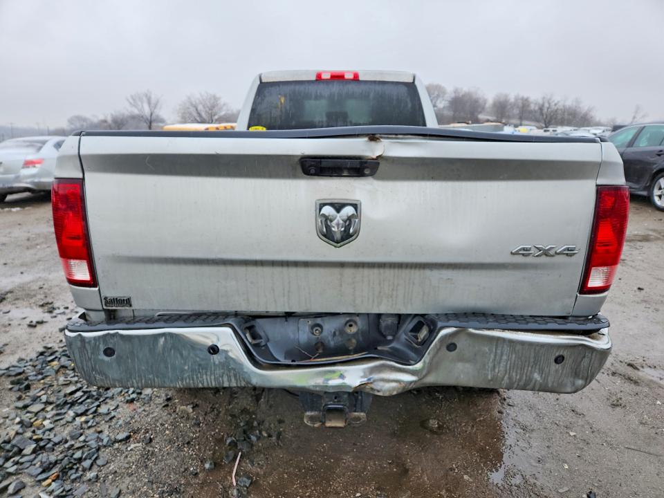 79036065 :رقم المزاد ، 3C6UR5HL6HG670704 vin ، 2017 Ram 2500 مزاد بيع