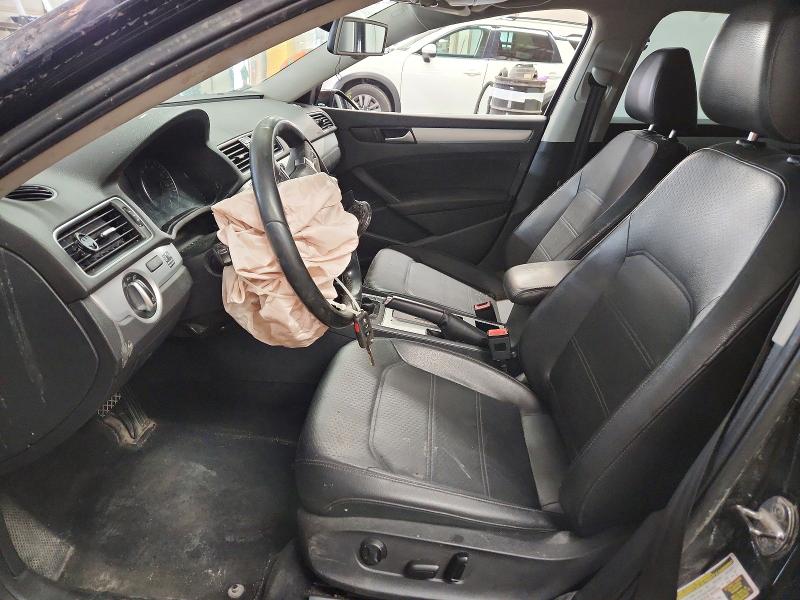 47582126 :رقم المزاد ، 1VWBN7A36CC086068 vin ، 2012 Volkswagen Passat مزاد بيع