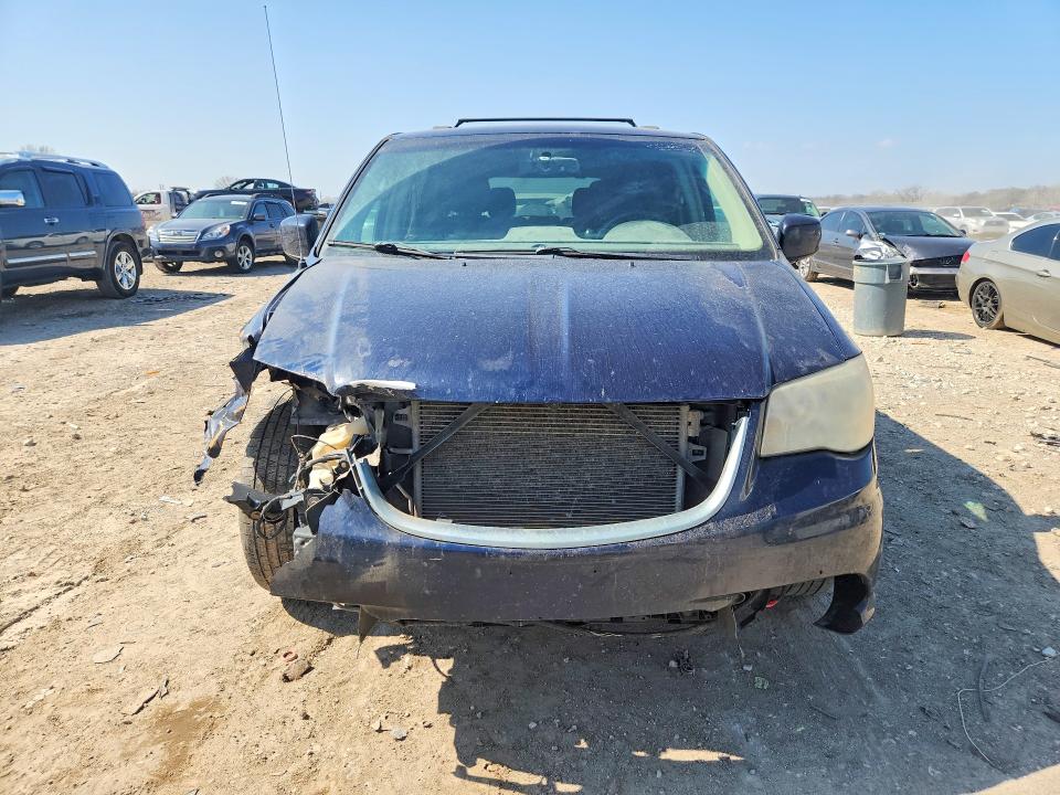 41886606 :رقم المزاد ، 2C4RC1BGXDR566368 vin ، 2013 Chrysler Town & Country مزاد بيع
