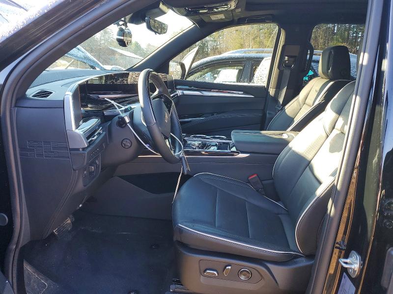 2025 Cadillac Escalade მანქანა იყიდება აუქციონზე, vin: 1GYS9KRL0SR198644, აუქციონის ნომერი: 41796386
