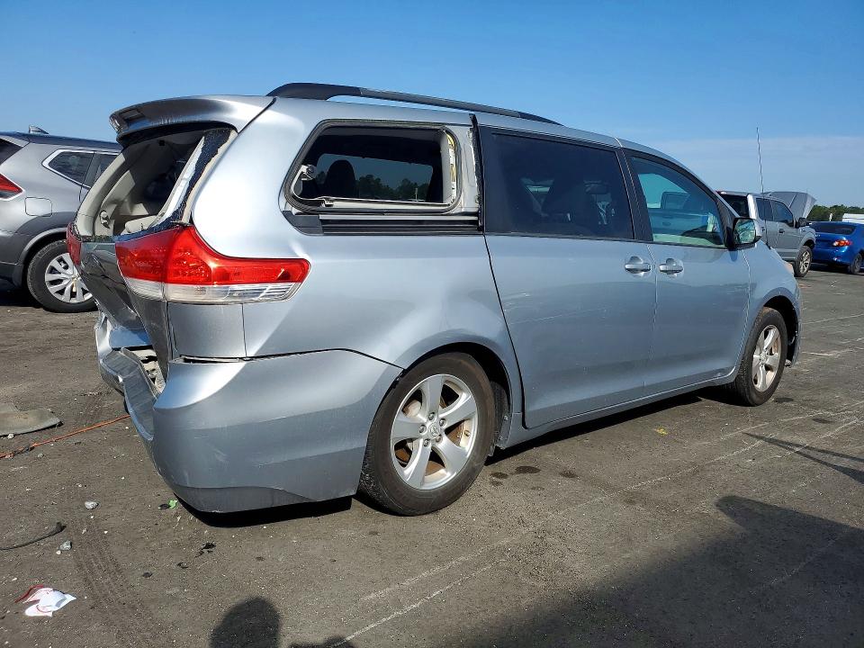 2014 Toyota Sienna მანქანა იყიდება აუქციონზე, vin: 5TDKK3DC2ES417598, აუქციონის ნომერი: 41868536
