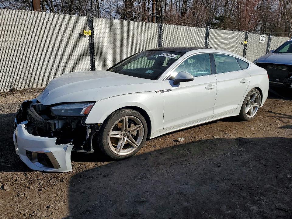 2021 Audi A5 მანქანა იყიდება აუქციონზე, vin: WAUFACF53MA025094, აუქციონის ნომერი: 47065816