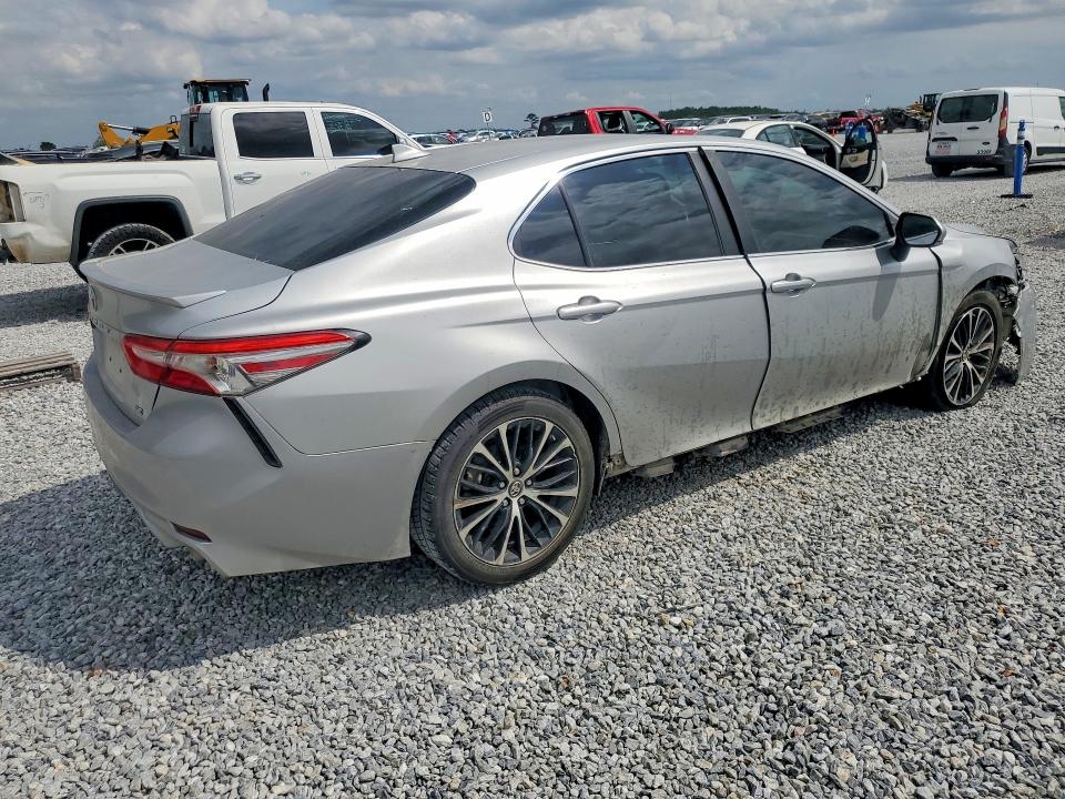 Aukcja sprzedaży 2018 Toyota Camry, vin: 4T1B11HK5JU523263, numer aukcji: 47238726