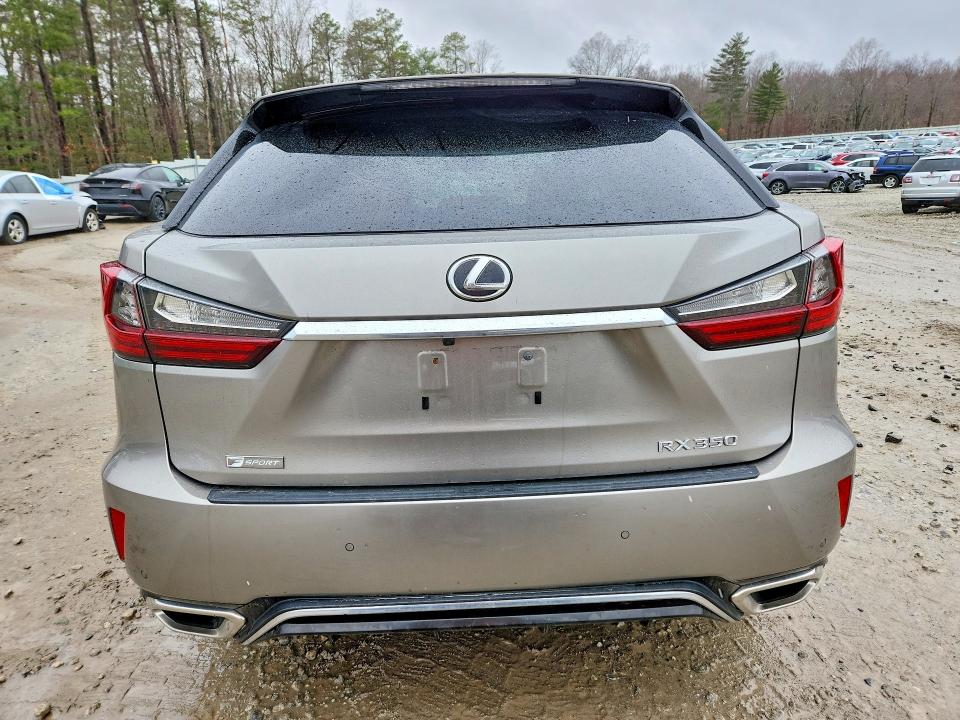 46736296 :رقم المزاد ، 2T2BZMCA8JC157093 vin ، 2018 Lexus Rx 350 مزاد بيع