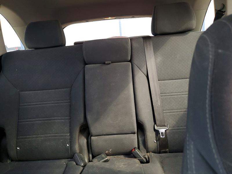 46811966 :رقم المزاد ، 5XYPGDA39JG415212 vin ، 2018 Kia Sorento مزاد بيع