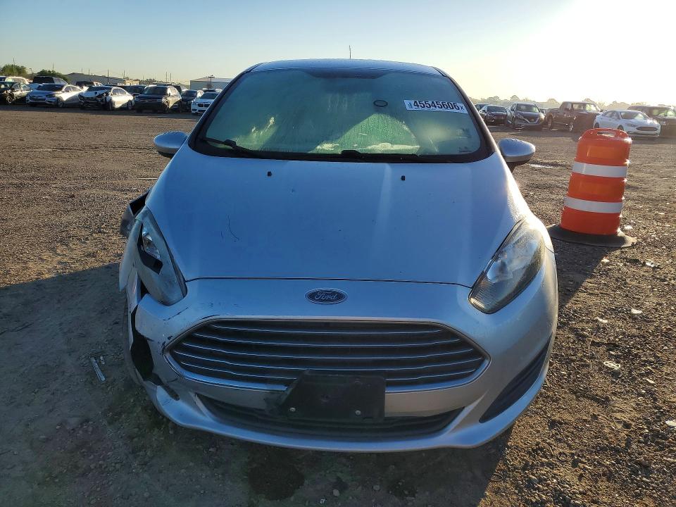 45545606 :رقم المزاد ، 3FADP4EJ4JM145052 vin ، 2018 Ford Fiesta مزاد بيع