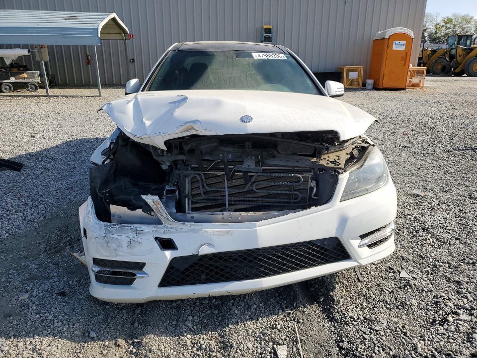 Продажа на аукционе авто 2015 Mercedes-benz C, vin: WDDGJ4HB3FG360121, номер лота: 47985206