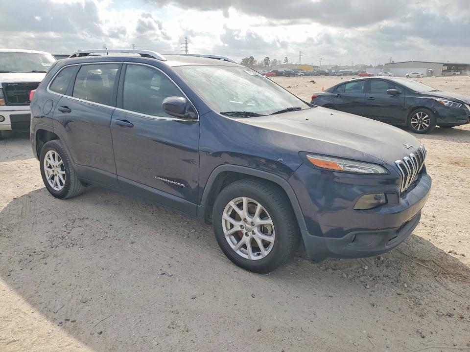 79224665 :رقم المزاد ، 1C4PJLCB5GW302479 vin ، 2016 Jeep Cherokee مزاد بيع