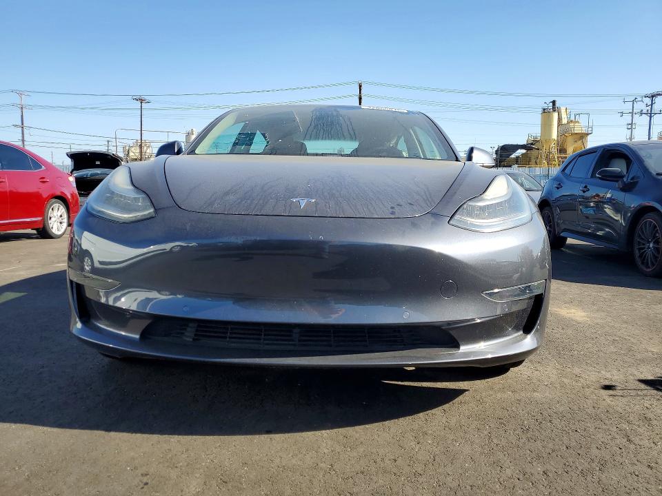 42060876 :رقم المزاد ، 5YJ3E1EA3LF658245 vin ، 2020 Tesla Model 3 مزاد بيع