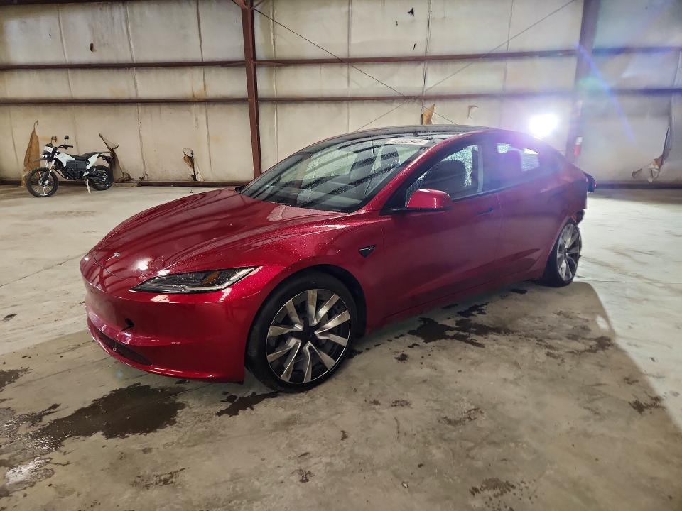 2025 Tesla Model 3 მანქანა იყიდება აუქციონზე, vin: 5YJ3E1EAXSF980377, აუქციონის ნომერი: 45832946