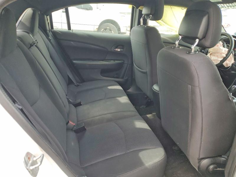 79444145 :رقم المزاد ، 1C3CCBAG7DN722400 vin ، 2013 Chrysler 200 مزاد بيع