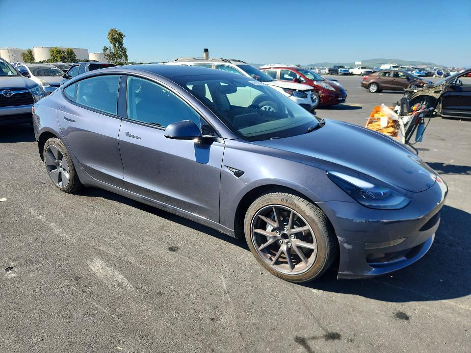 Продажа на аукционе авто 2023 Tesla Model 3, vin: 5YJ3E1EA9PF681454, номер лота: 46994246