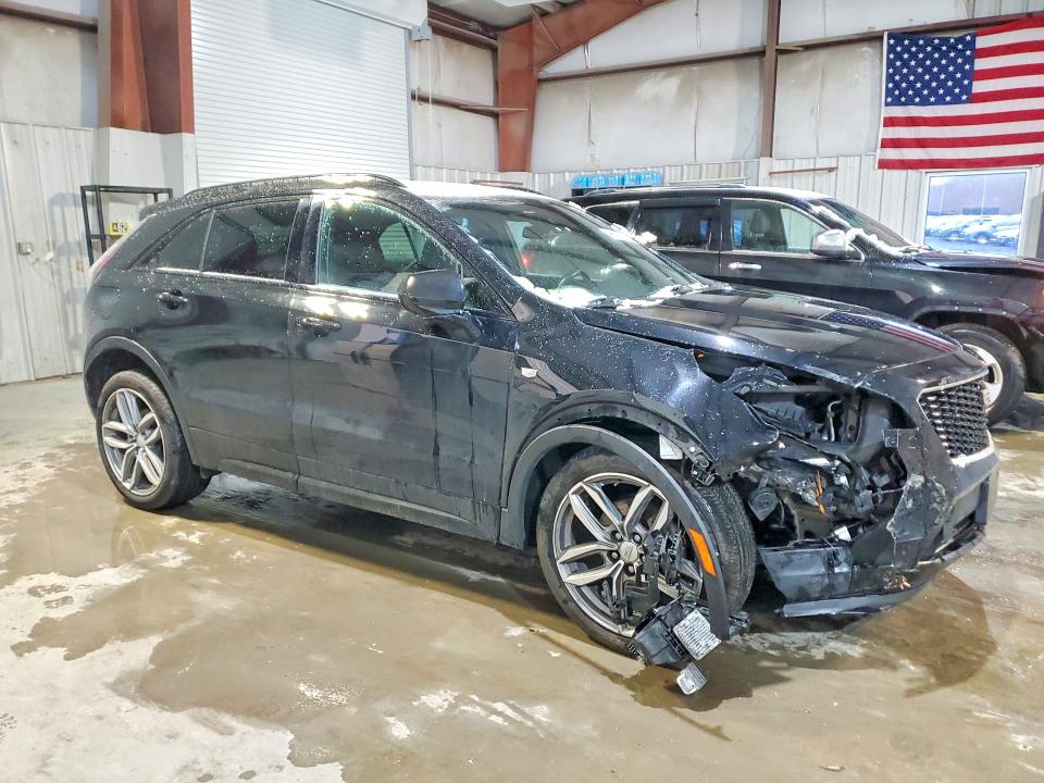 46883696 :رقم المزاد ، 1GYFZFR49LF077681 vin ، 2020 Cadillac Xt4 مزاد بيع