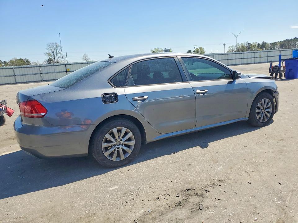 2013 Volkswagen Passat მანქანა იყიდება აუქციონზე, vin: 1VWAP7A35DC030825, აუქციონის ნომერი: 46921596