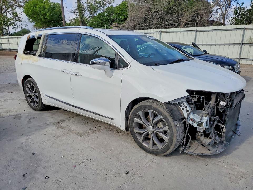2017 Chrysler Pacifica მანქანა იყიდება აუქციონზე, vin: 2C4RC1GG2HR506762, აუქციონის ნომერი: 47303846
