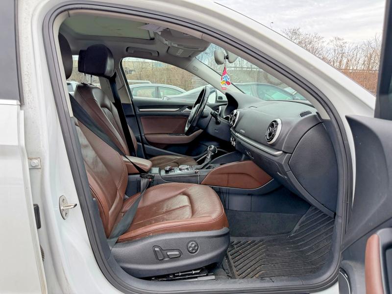 2015 Audi A3 მანქანა იყიდება აუქციონზე, vin: WAUEFGFF2F1131424, აუქციონის ნომერი: 45692816