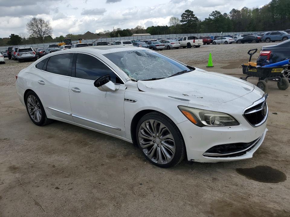 45782436 :رقم المزاد ، 1G4ZR5SS7HU125828 vin ، 2017 Buick Lacrosse مزاد بيع