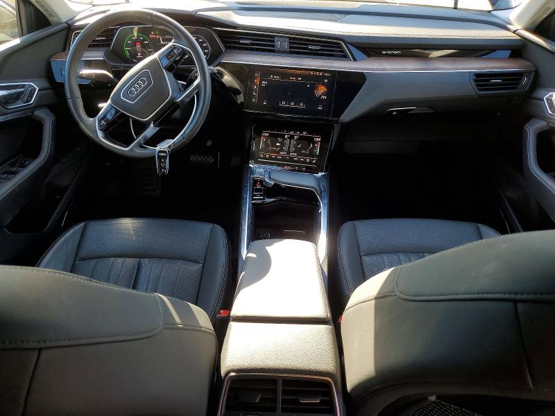 Продаж на аукціоні авто 2019 Audi E-tron, vin: WA1LAAGE4KB024692, номер лоту: 46933976