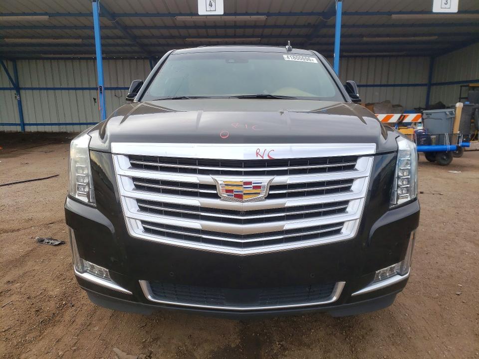 41800696 :رقم المزاد ، 1GYS4DKJ2HR236449 vin ، 2017 Cadillac Escalade مزاد بيع