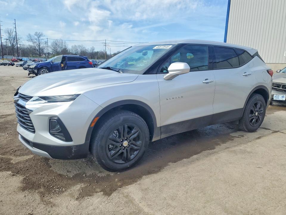 46872646 :رقم المزاد ، 3GNKBCR41MS571707 vin ، 2021 Chevrolet Blazer مزاد بيع