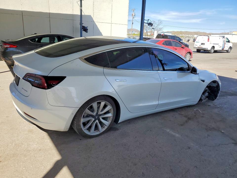 2019 Tesla Model 3 მანქანა იყიდება აუქციონზე, vin: 5YJ3E1EB5KF512341, აუქციონის ნომერი: 46705276