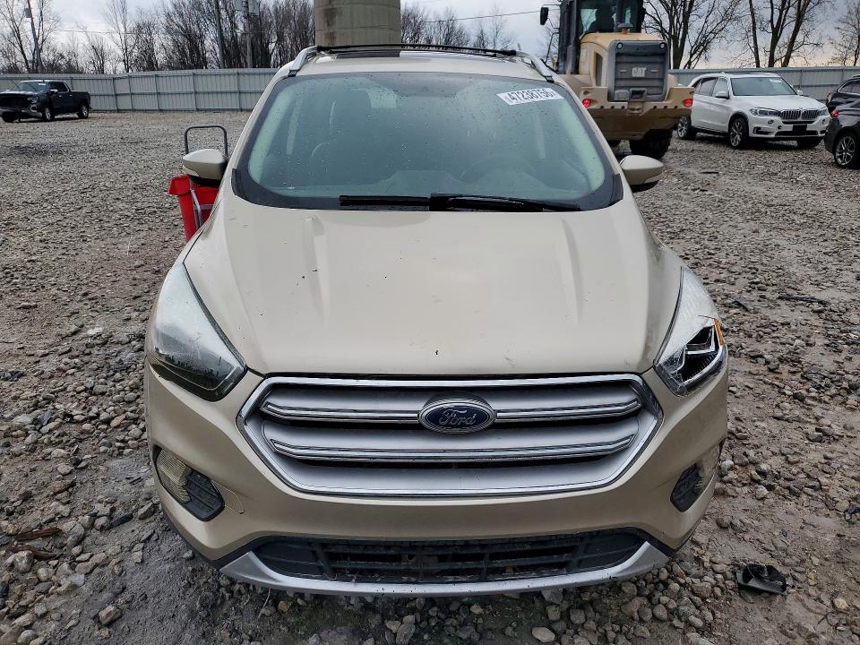 2017 Ford Escape მანქანა იყიდება აუქციონზე, vin: 1FMCU9J93HUB28770, აუქციონის ნომერი: 47238756