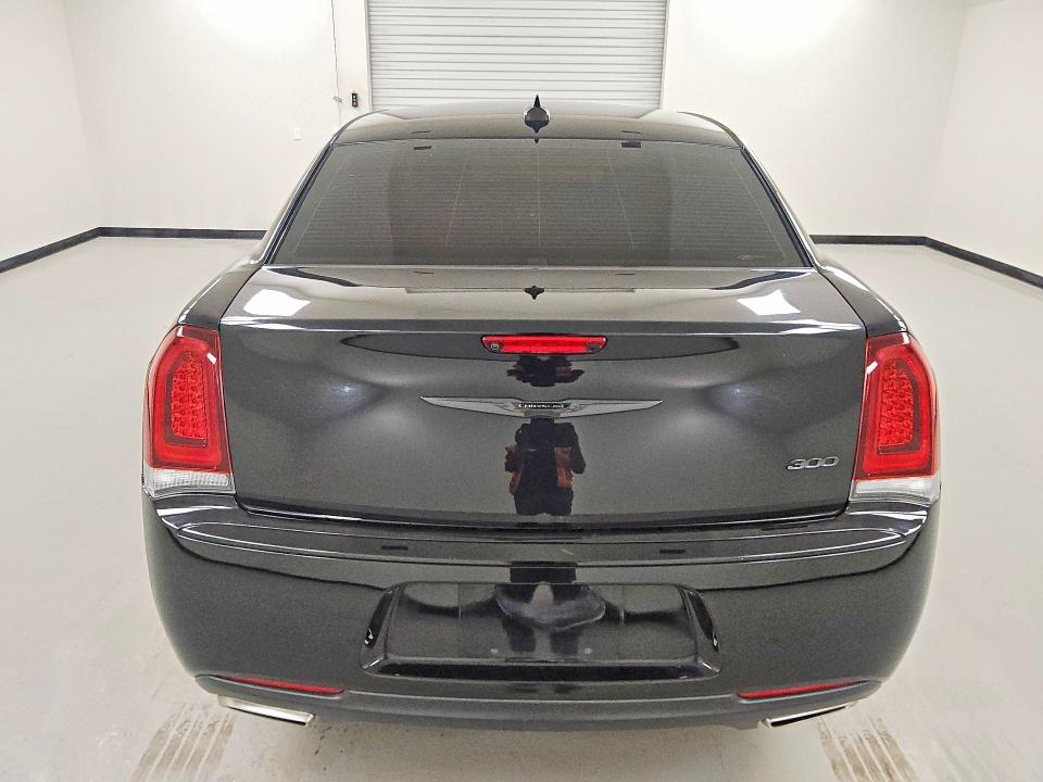 79771835 :رقم المزاد ، 2C3CCAAGXPH552301 vin ، 2023 Chrysler 300 مزاد بيع