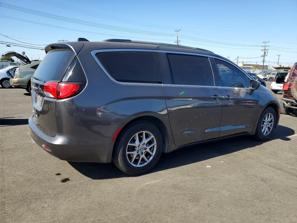 45501266 :رقم المزاد ، 2C4RC1DG8MR542762 vin ، 2021 Chrysler Voyager مزاد بيع