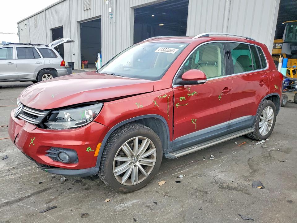 Aukcja sprzedaży 2015 Volkswagen Tiguan, vin: WVGAV7AX5FW101689, numer aukcji: 47332296