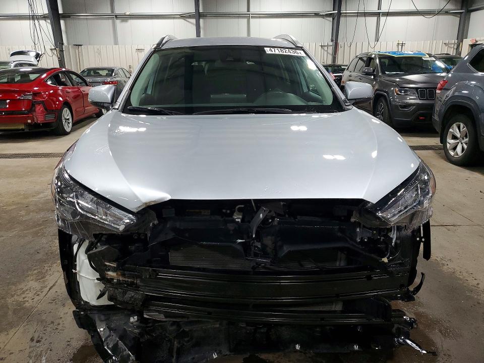 2022 Toyota Corolla Cross მანქანა იყიდება აუქციონზე, vin: 7MUCAABG4NV043454, აუქციონის ნომერი: 47182436