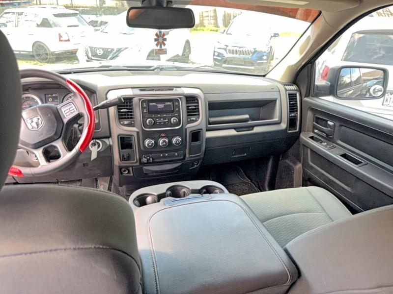 41747526 :رقم المزاد ، 3C6UR4CJ4JG215145 vin ، 2018 Ram 2500 مزاد بيع