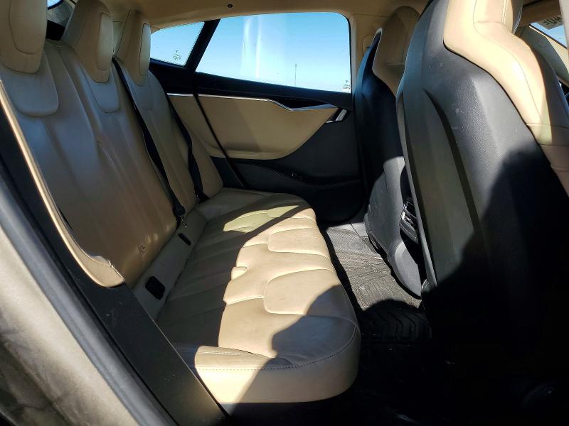 2016 Tesla Model S მანქანა იყიდება აუქციონზე, vin: 5YJSA1E25GF138053, აუქციონის ნომერი: 47825746