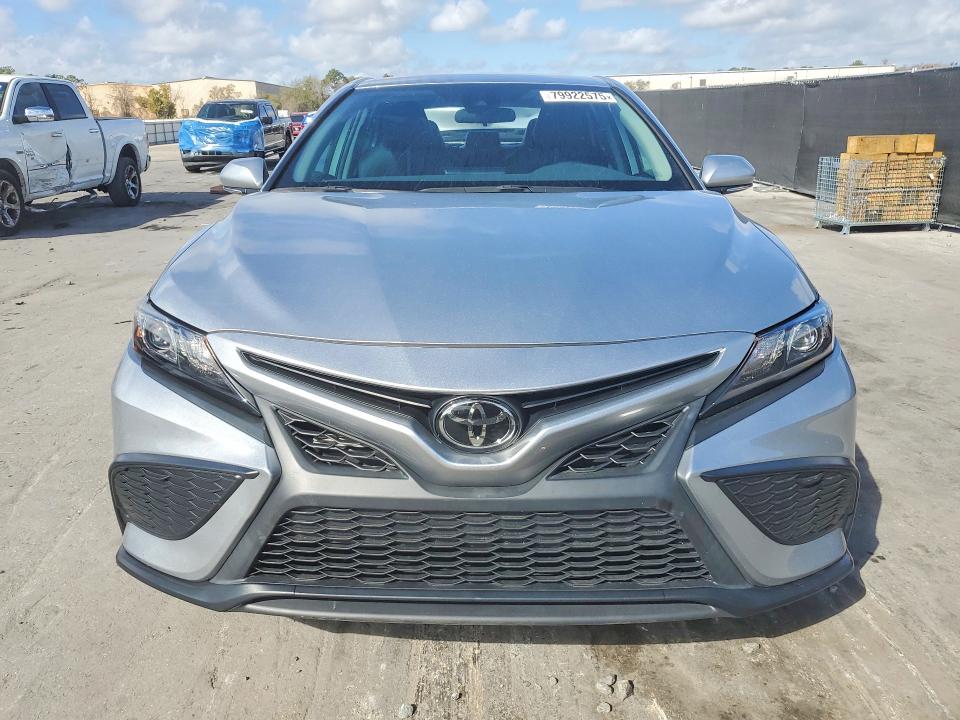 Продажа на аукционе авто 2024 Toyota Camry, vin: 4T1G11AKXRU884368, номер лота: 79922575