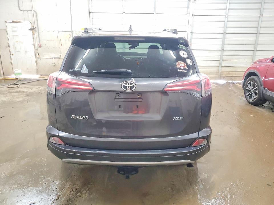 Продаж на аукціоні авто 2018 Toyota Rav4, vin: JTMWFREVXJJ183467, номер лоту: 47195846