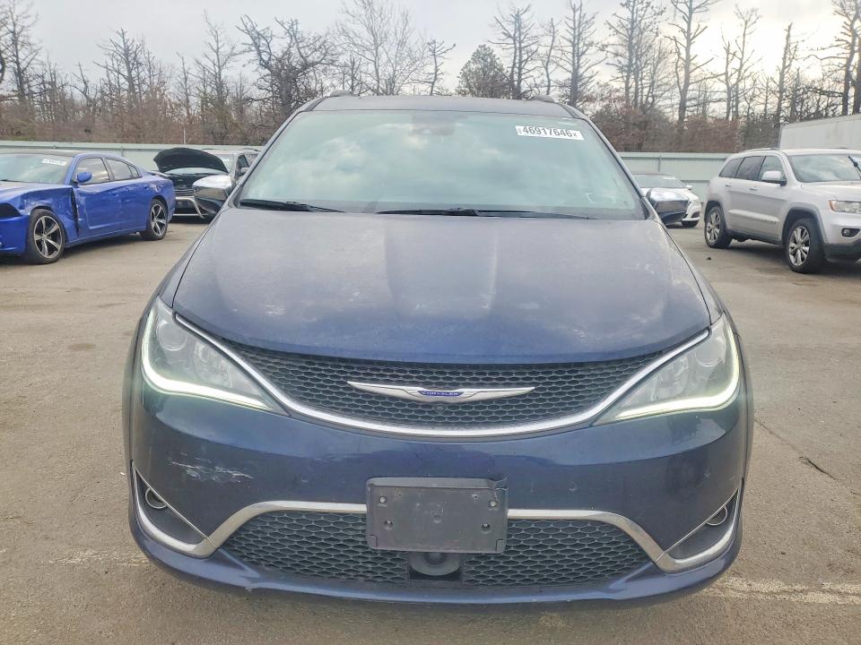 Продажа на аукционе авто 2018 Chrysler Pacifica, vin: 2C4RC1GG3JR334389, номер лота: 46917646
